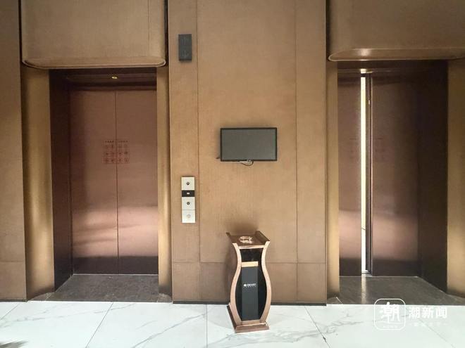 杭州万人摇红盘业主卖房：住40层 每天等电梯20多分钟
